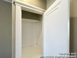 Building Photo - 411 E Courtland Pl