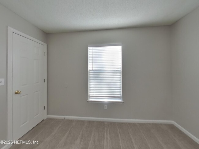 Building Photo - 4303 Hanging Moss Dr