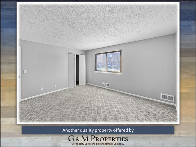 Building Photo - Rarely Available 1-Bedroom Townhouse in Henrietta: Updated & Amenity-Filled!