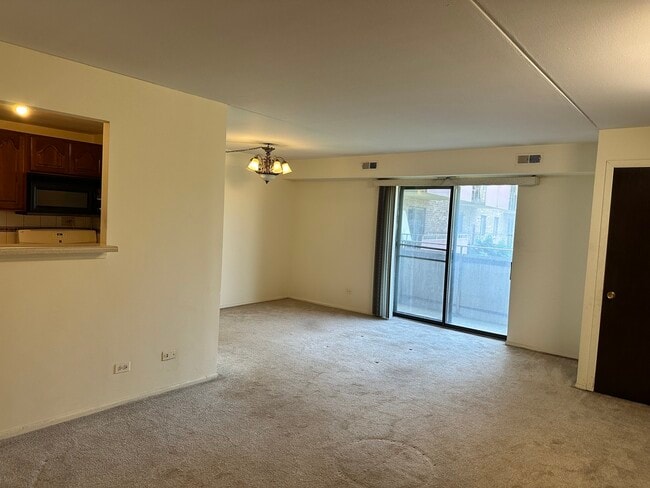 Building Photo - 1460 Fairlane Dr