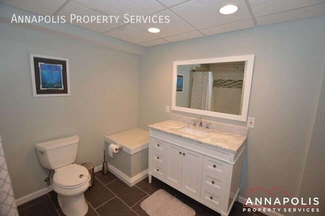 Building Photo - 555 Brightview Dr