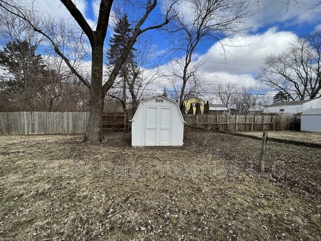 Building Photo - 8120 Gilmore Rd