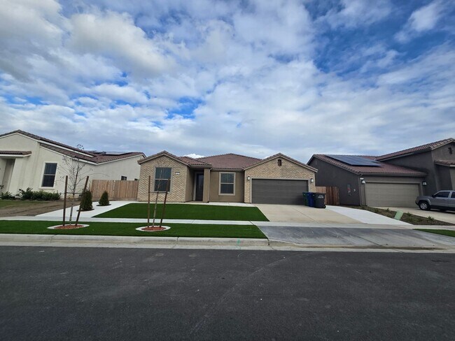 Building Photo - 5 BR 3 BA home available now