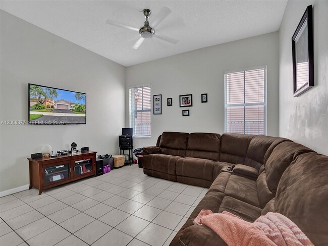 Building Photo - 938 Bluewood Terrace