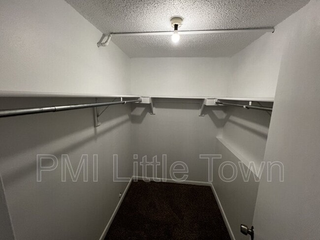 Building Photo - 2969 W Rowland Pl