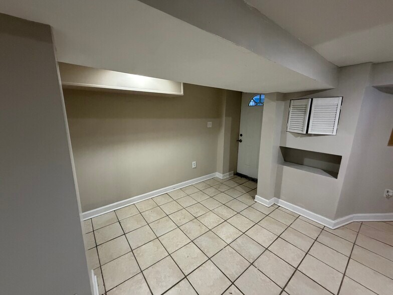 Building Photo - 1743 N Capitol St NE