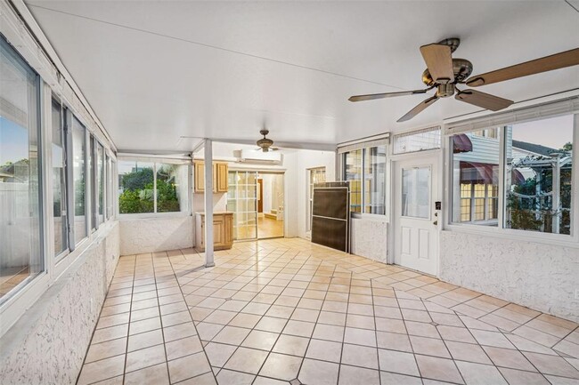 Building Photo - 3585 Ventura Club Cir