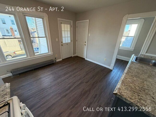 Building Photo - 244 Orange St