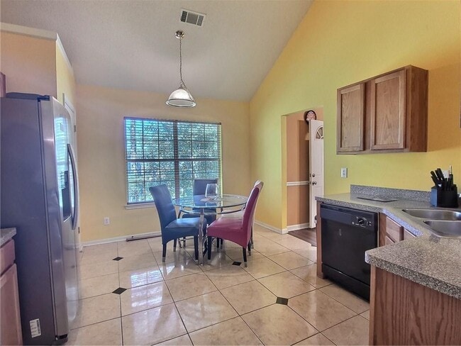 Building Photo - 1734 Spring Hill Cove