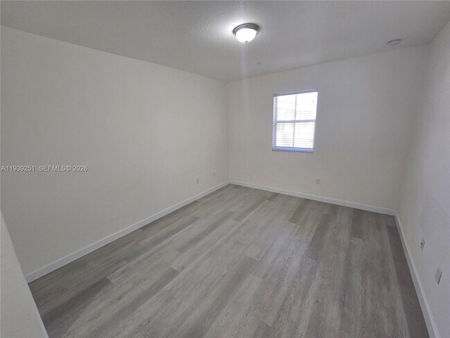 Building Photo - 260 NW 109th Ave