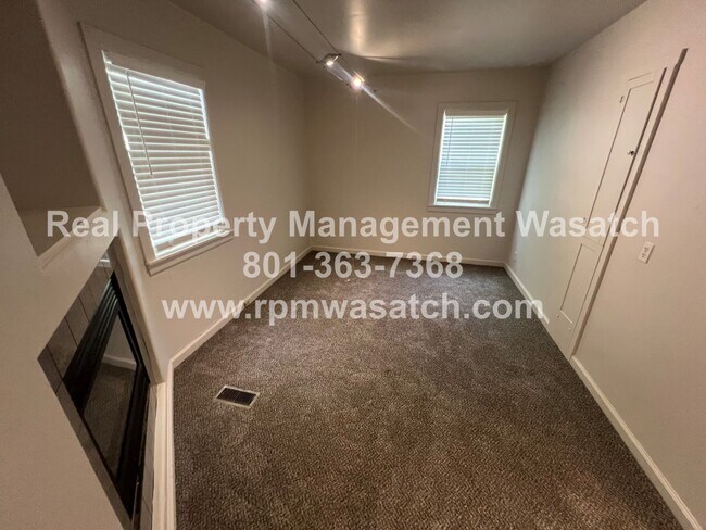 Building Photo - 1105 S 700 E