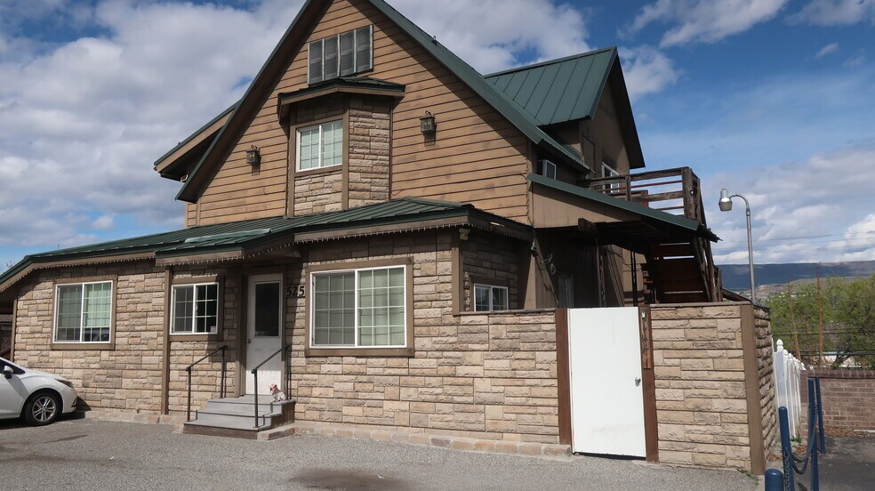 Building Photo - 525 S Mission St