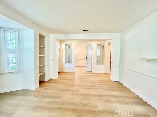 Building Photo - 23943 Windward Ln