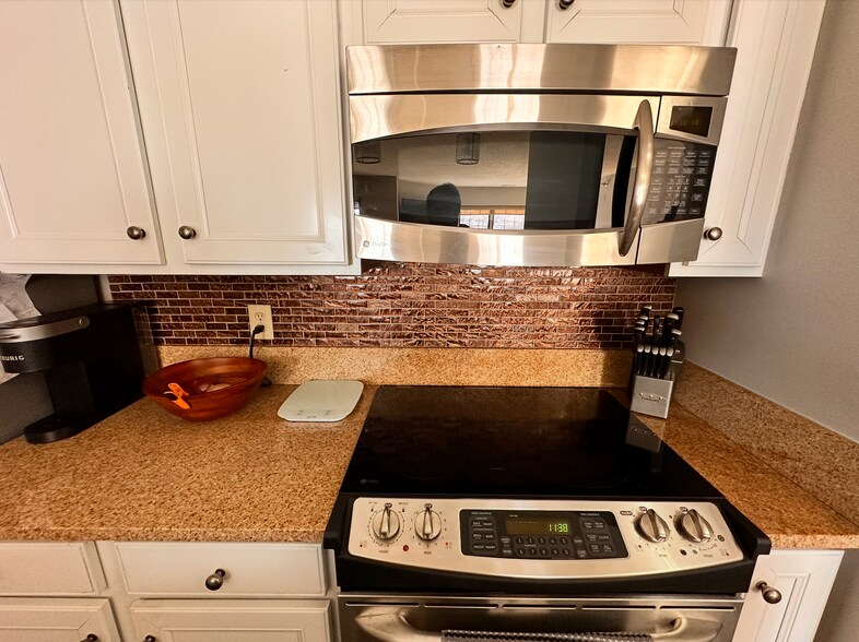 Building Photo - 5978 Chasewood Pky