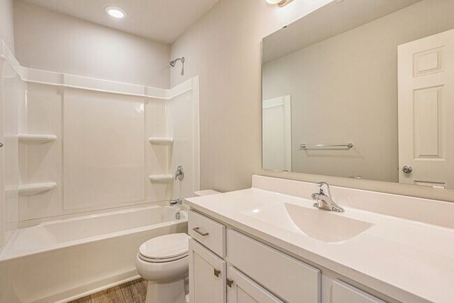 Building Photo - 3517 E Sedge Wren Dr