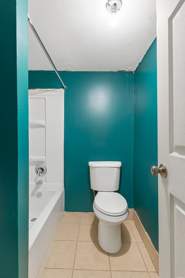 Building Photo - Turnkey Northside Duplex – Fully Renovated...