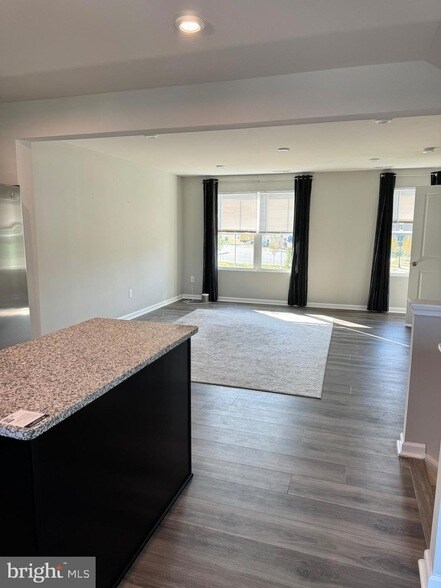Building Photo - 1 L Wendowski St