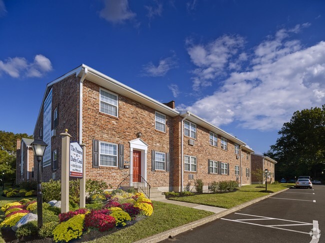 Building Photo - The Preserve at Darby Creek