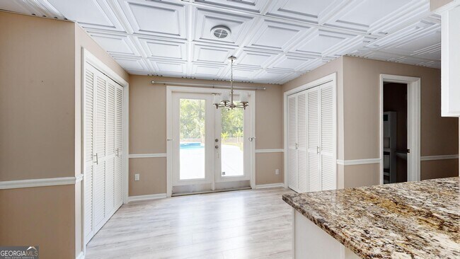 Building Photo - 1531 Dartmouth Ct