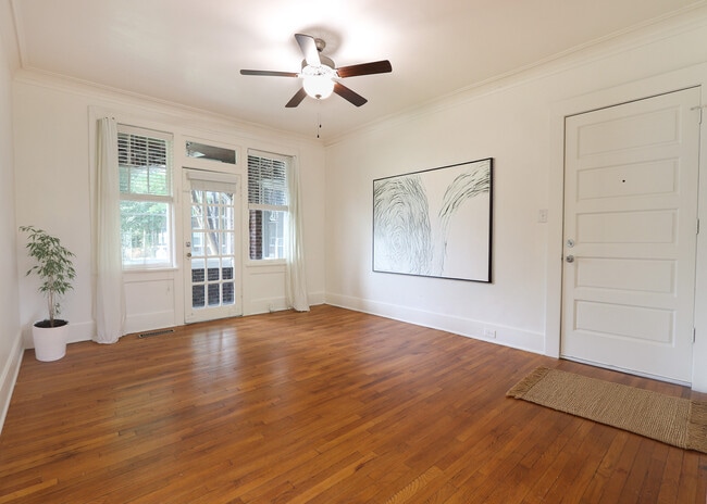 Family Room - Brinkley