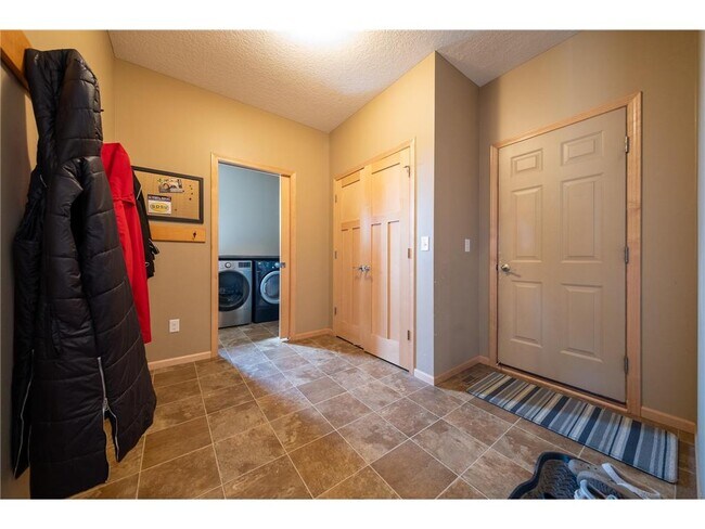 Building Photo - 6531 Century Ln