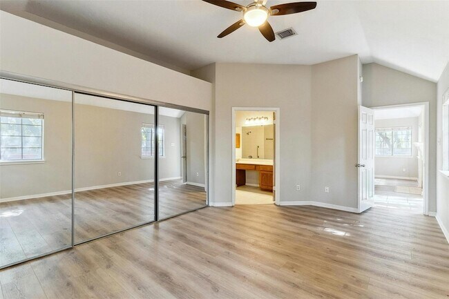 Building Photo - 5905 Shanghai Pierce Rd