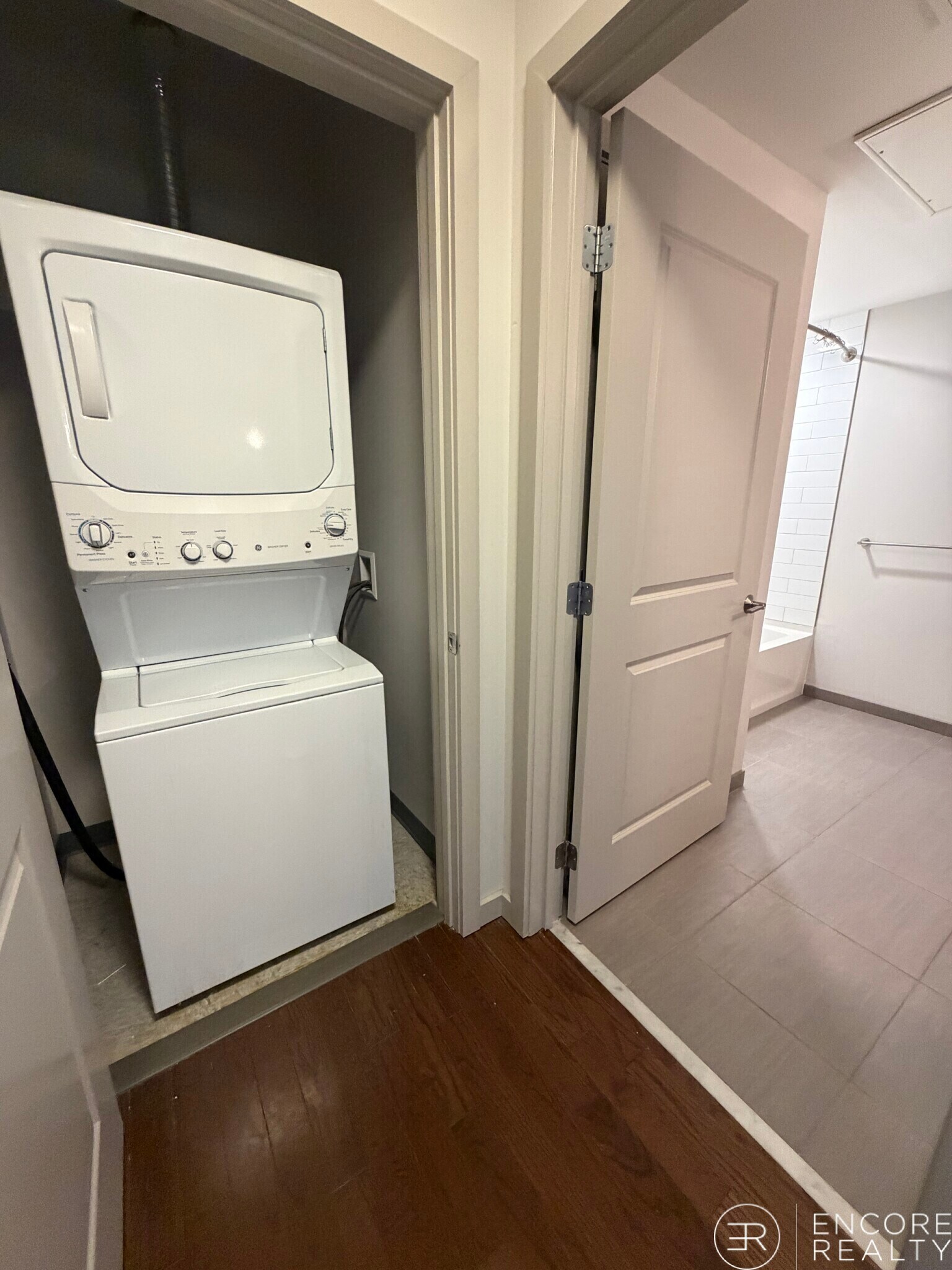 Building Photo - 22 Vernon St