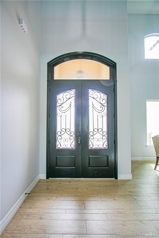 Building Photo - 22 E St