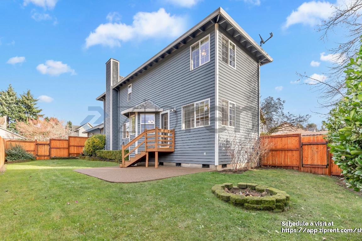 Building Photo - 6622 SE Montego Bay St