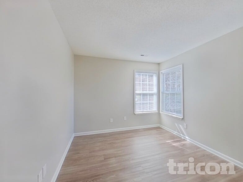 Building Photo - 12020 Brownestone View Dr