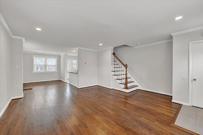 Building Photo - 8611 Ellen Ct