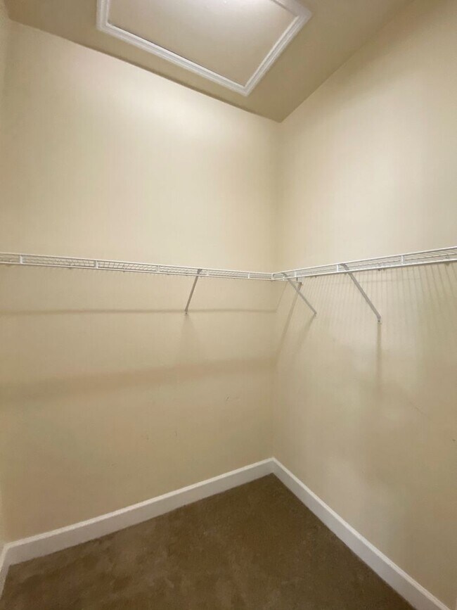Building Photo - Spacious 3/3.5 Condo with Garage in Fleming Island
