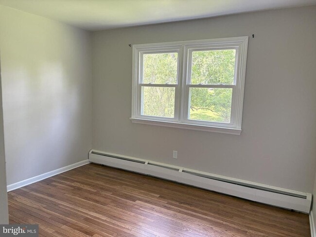 Building Photo - 147 Sieger Rd