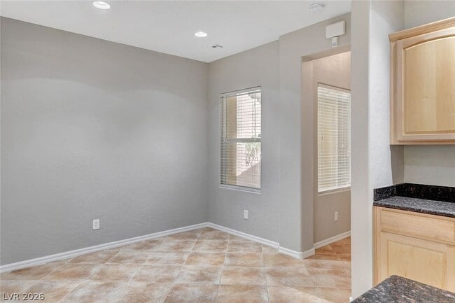 Building Photo - 6825 Tarpon Springs Ct