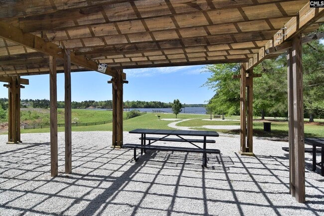 Building Photo - 825 Hidden Point Dr