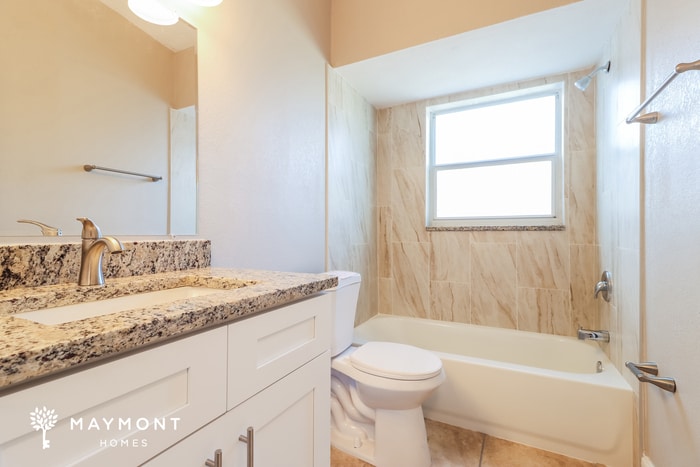 Building Photo - 1752 Evans Dr