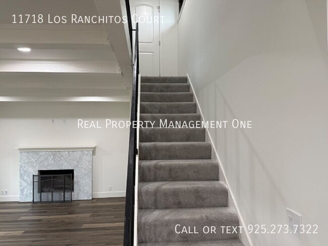 Building Photo - 11718 Los Ranchitos Ct