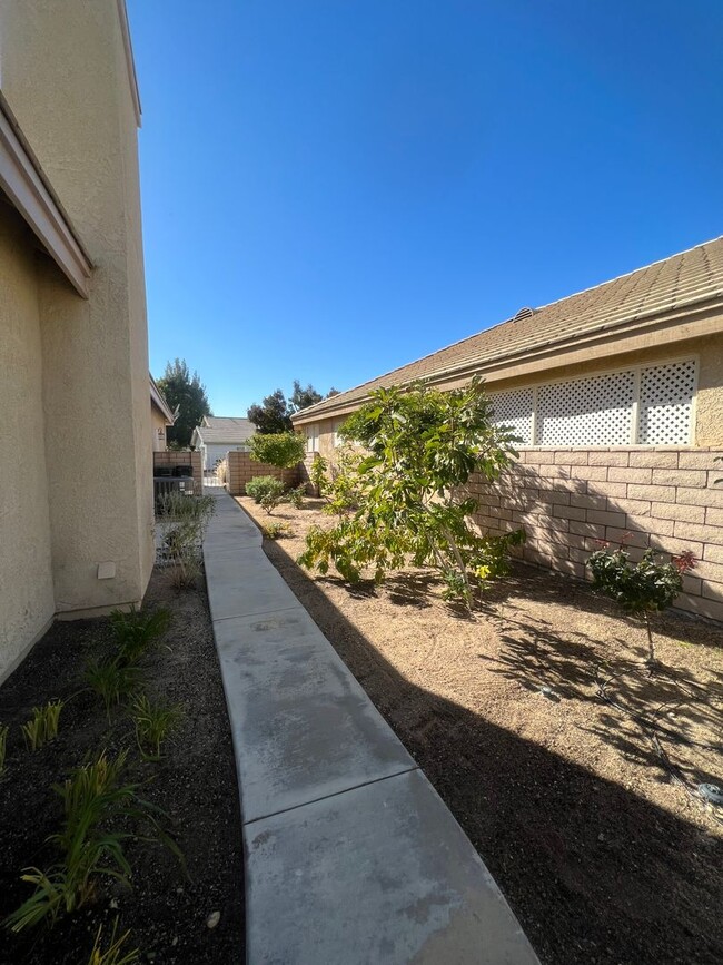 Building Photo - Apple Valley Home at Wyndham Rose 55 + Com...