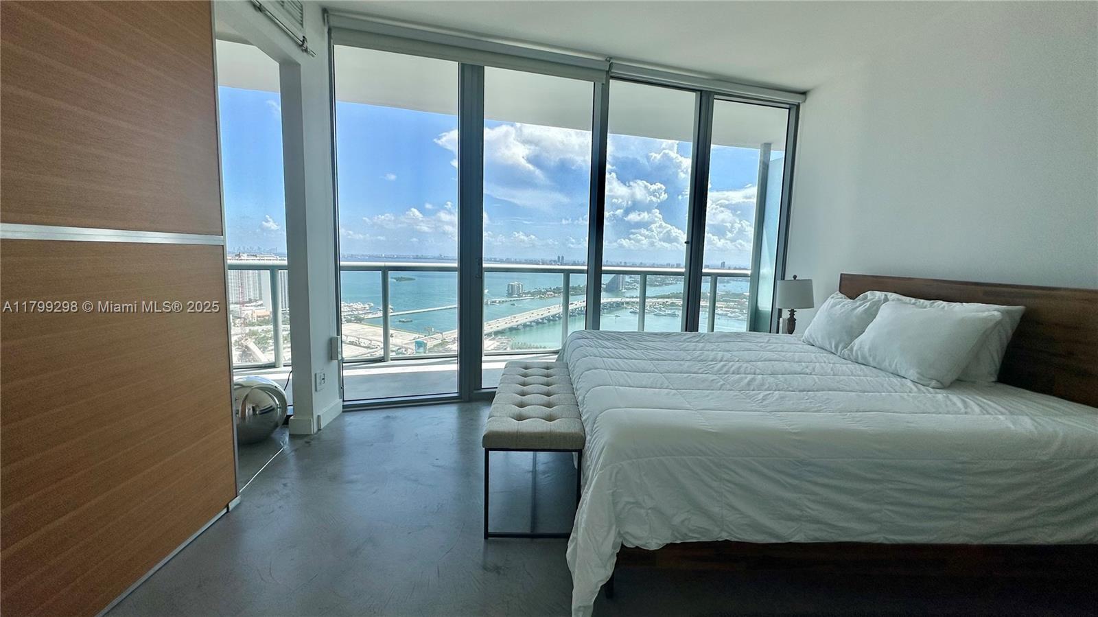 Building Photo - 888 Biscayne Blvd