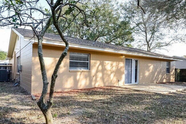 Building Photo - 5618 El Dorado Ave