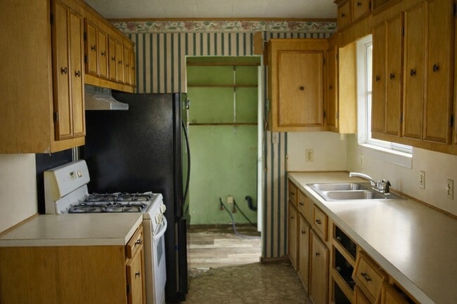 Building Photo - 407 Nugier Ave