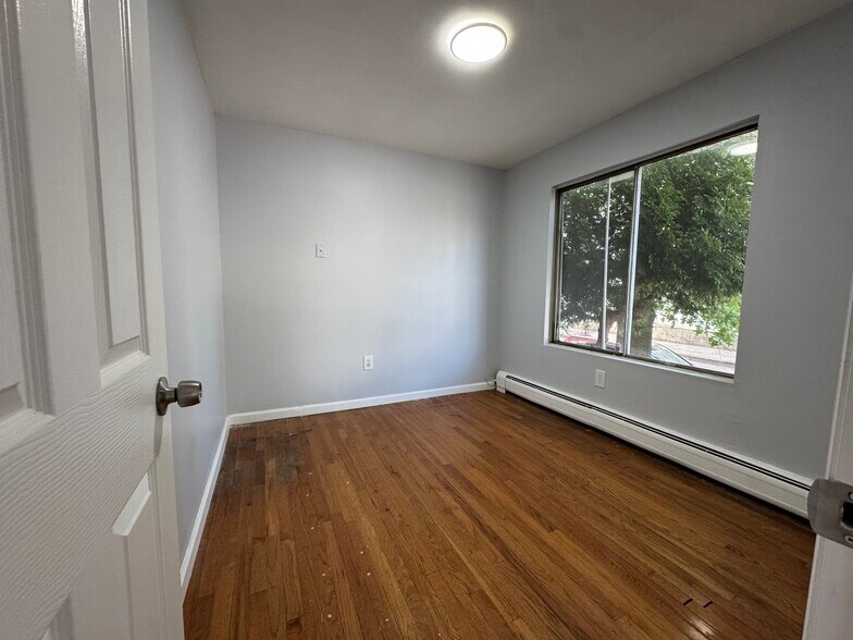 Building Photo - 23 Claremont Ave
