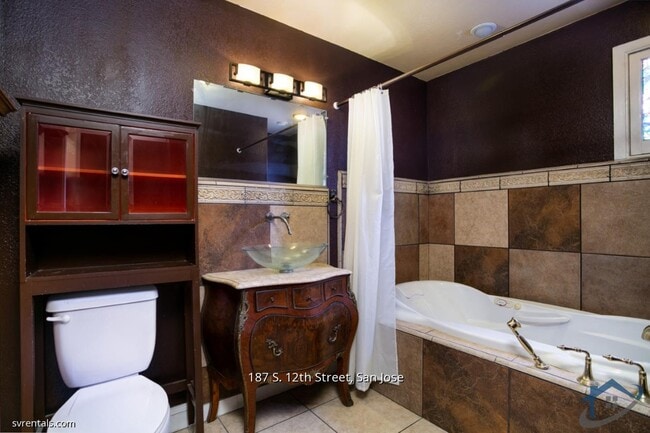 Building Photo - 187 S 12th St