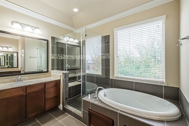 Building Photo - 6011 Kansas St