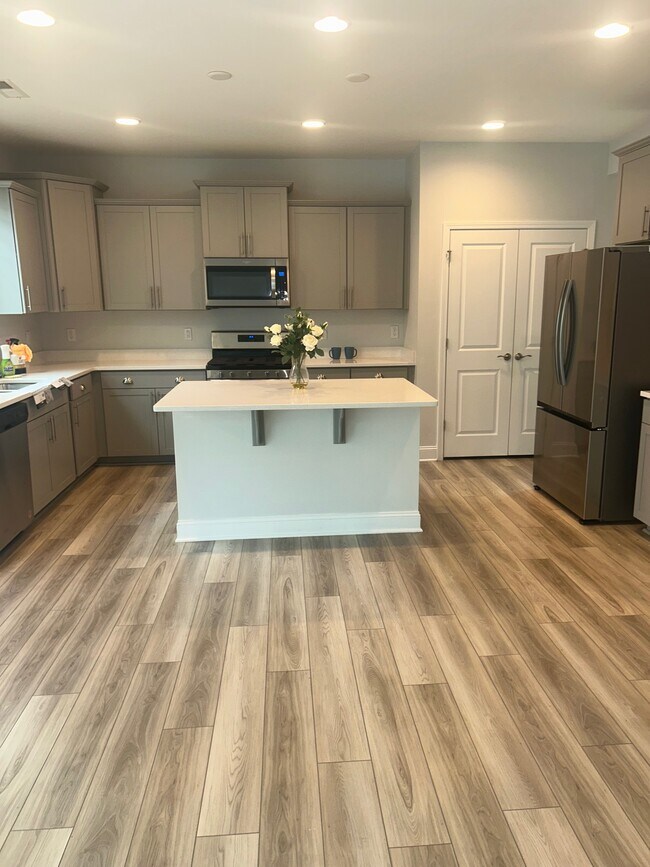 Building Photo - 815 Harmony Ranch Ln