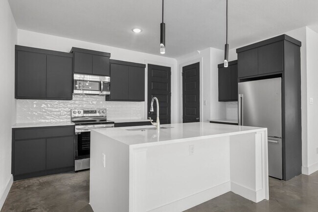 Building Photo - 3013 Alpha Wolf Ct