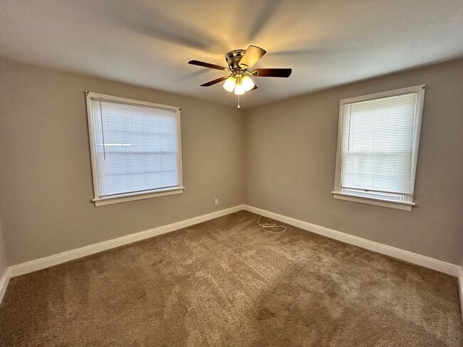 Building Photo - 100 Mardick Rd