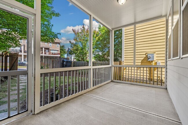 Building Photo - Three Bedroom Briar Chapel Beauty - Available June 1!