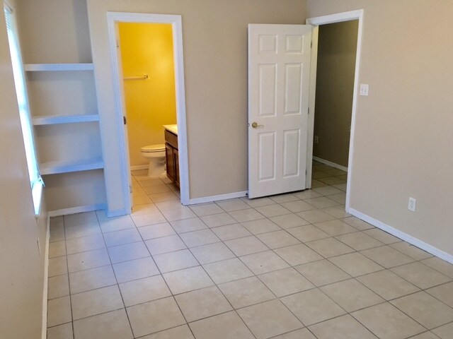 Building Photo - 1806 S Linden St