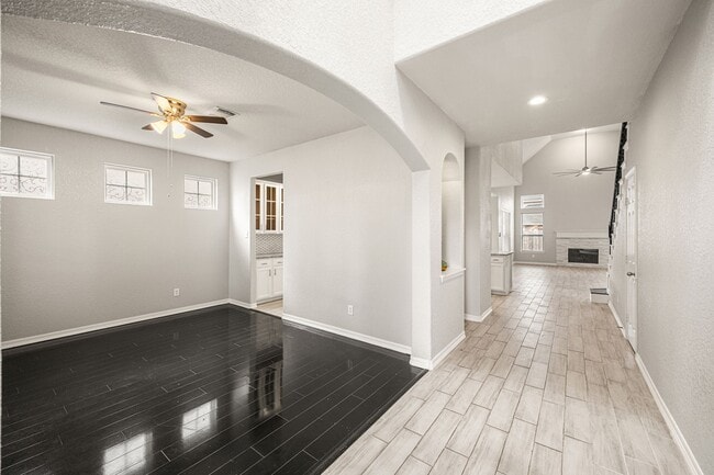 Building Photo - 21018 Oakley Hill Ct